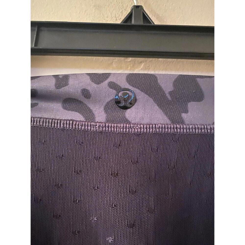 LULULEMON JUST BREATHE PANT/TIGHT IN ANIMAL SWIRL BLACK SZ 2 EXCELLENT CLEAN! - Picture 5 of 5